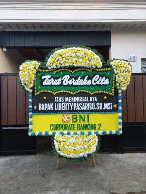 Papan Bunga Duka di Keputraan