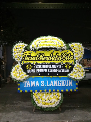 Papan Bunga Duka di Keputraan